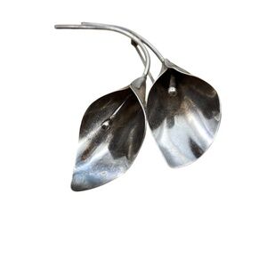 Vintage Stuart Nye Sterling Silver double Cala Lily Brooch